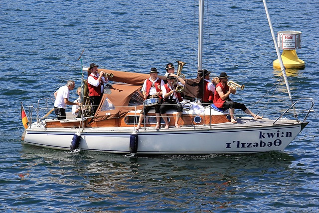 湖人更关注 湖人更关注